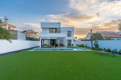 Chalet con piscina spa, jardin y cancha de basket